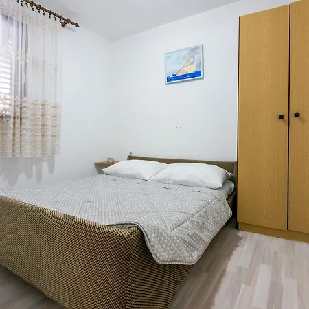 Apartment Center *